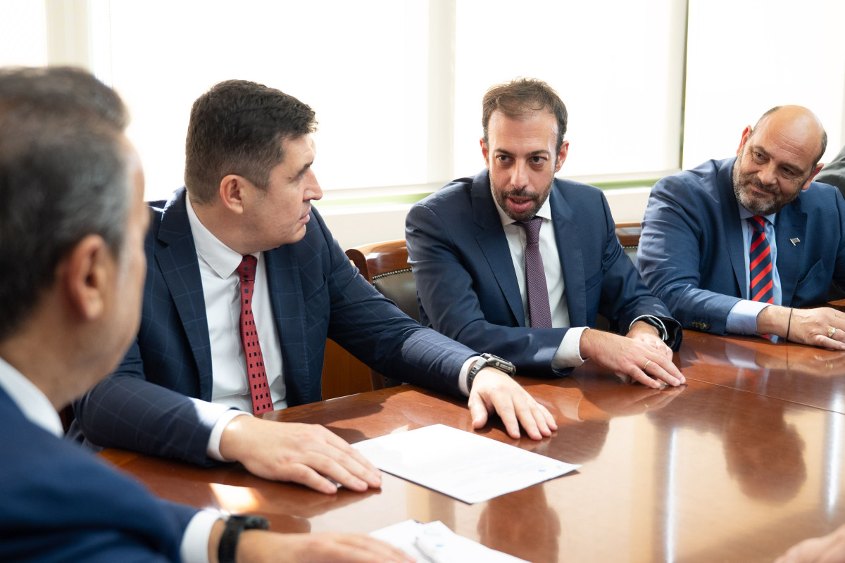 Coca-Cola Τρία Έψιλον: Αποκατάσταση των πυρόπληκτων περιοχών στην Αχαΐα με δωρεά €1 εκατ.