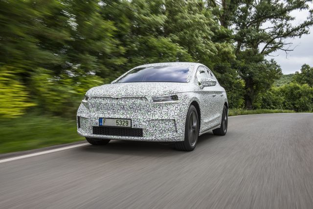Το ENYAQ COUPÉ iV εμπλουτίζει την ηλεκτρική γκάμα της Skoda