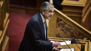 Σαμαράς εναντίον Μητσοτάκη: Δεν υπάρχουν επαγγελματίες ανησυχούντες, αλλά ερασιτέχνες εφησυχασμένοι