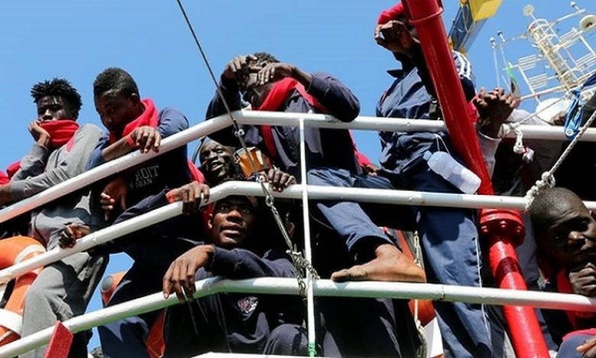 Αυξημένες κατά 17% οι αφίξεις προσφύγων και μεταναστών στα νησιά
