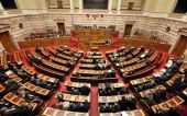 "Τραυματισμένη" η κυβέρνηση από την ψήφιση της τροπολογίας για τους εκπαιδευτικούς