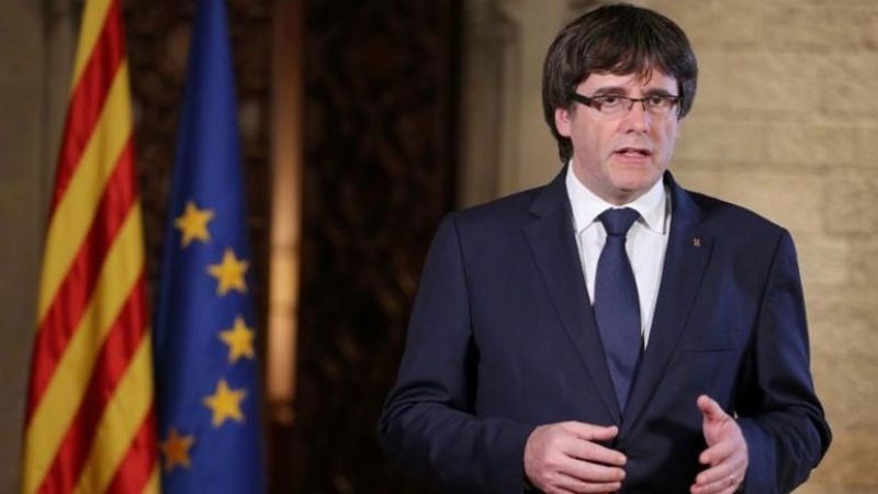 Πουτζντεμόν: Έκκληση στους Καταλανούς να παραμείνουν ειρηνικοί