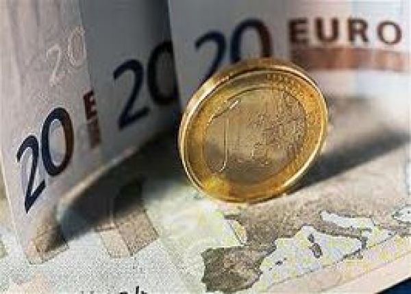 Μειώνεται το ελάχιστο κεφάλαιο για την ίδρυση ΑΕ και ΕΠΕ - Καταργείται η υποχρεωτική εγγραφή στα Επιμελητήρια