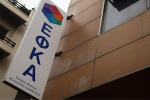 Ανάσα για 500.000 μικρομεσαίους: Έως 120 δόσεις για χρέη στον ΕΦΚΑ εξετάζει η κυβέρνηση