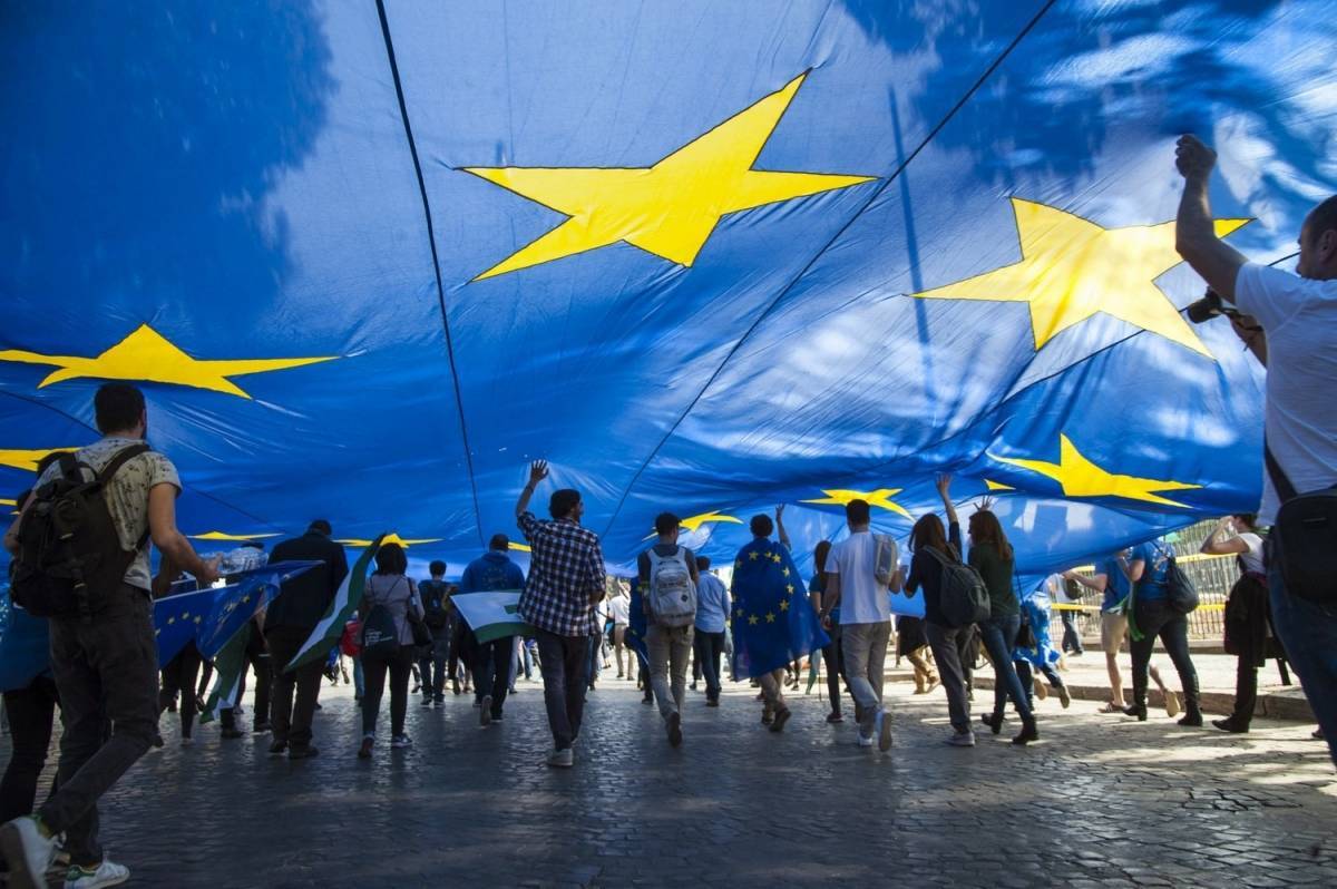 Οι Ευρωπαίοι ζητούν από την ΕΕ να κάνει περισσότερα