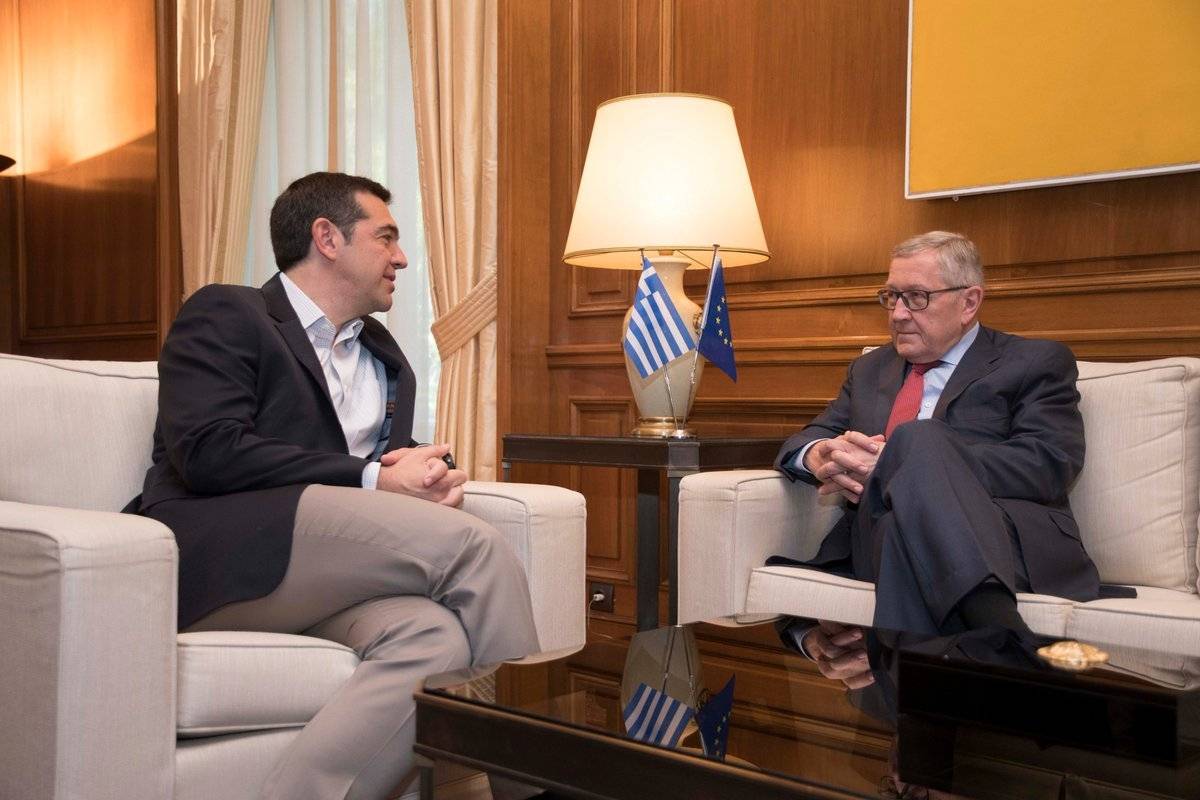 O Τσίπρας νιώθει σαν σκακιστής στην τοποθεσία Μαξίμου