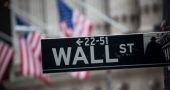 Έντονη μεταβλητότητα και ανησυχία στη Wall Street