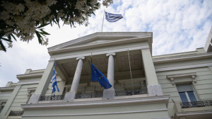 ΥΠΕΞ: Καταδικάζει τις ιρανικές επιθέσεις- Διακινδυνεύουν τη διεθνή ασφάλεια