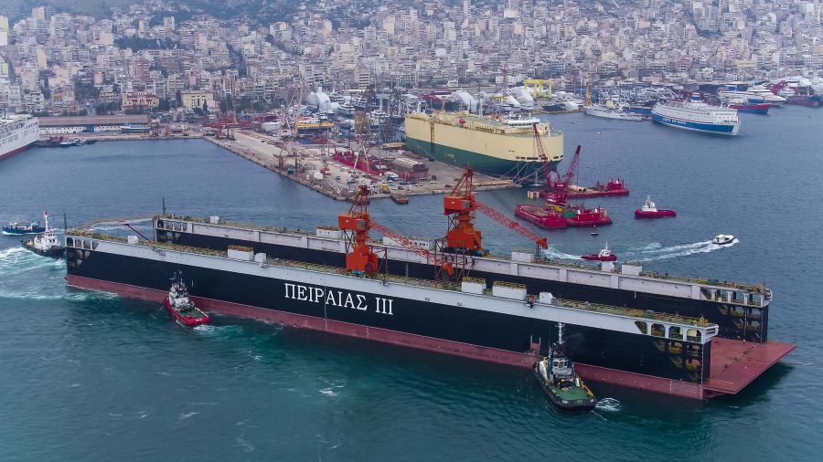 ΟΛΠ: Δύο γερανοί αξίας 8 εκατ. για τη ΝΕΖ Περάματος