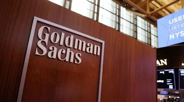 Goldman Sachs: Αγοράστε εμπορεύματα, ανησυχήστε αργότερα για την ύφεση