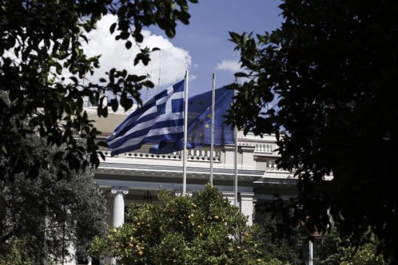Άτυπο κυβερνητικό συμβούλιο συγκάλεσε ο Αλέξης Τσίπρας