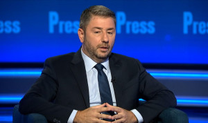 Βολές Ανδρουλάκη κατά Τσίπρα: Σκηνοθέτησε τη διάλυση του κόμματός του