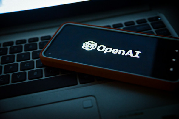 OpenAI: «Καίει» $278 δισ. έως το 2030 για AI και data centers