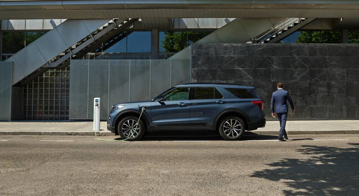 Το πολυτελές, 7θέσιο, plug-in υβριδικό Ford Explorer στην Ελλάδα