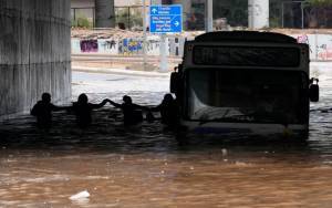 Κακοκαιρία «Μπάλλος»: Παρέμβαση εισαγγελέα για την πλημμυρισμένη Ποσειδώνος