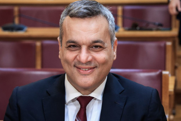 Χάρης Μαμουλάκης: Τέλος η Βουλή με το βλέμμα στην ΕΛΑΣ – Ποιες άλλες μετακινήσεις έρχονται
