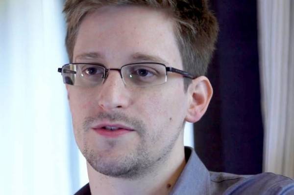 Στρασβούργο: Βίντεο-παρέμβαση Edward Snowden, για την προστασία όσων καταγγέλλουν!