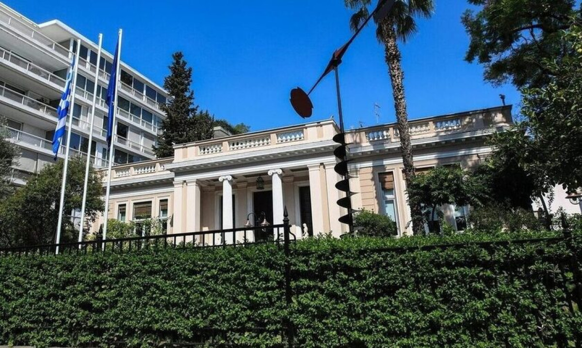 Κυβερνητικές πηγές για κατηγορητήριο Καραμανλή: Επικοινωνιακό πυροτέχνημα του ΣΥΡΙΖΑ