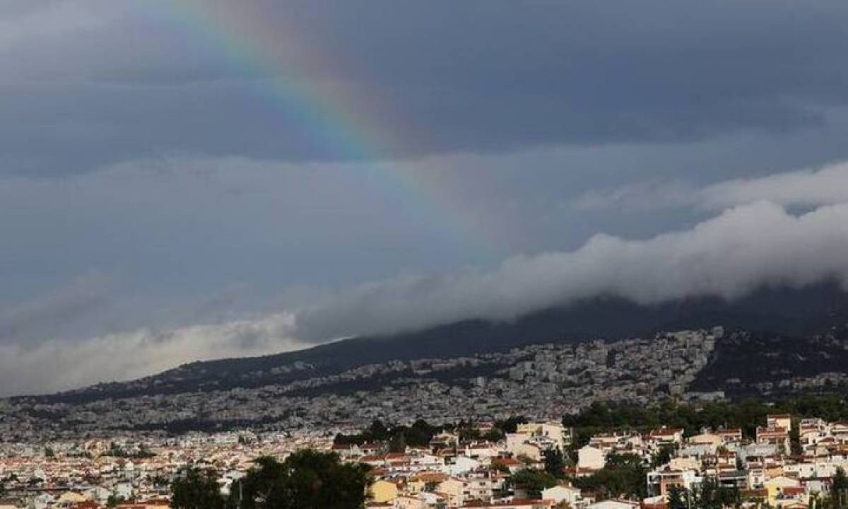 Έντονα φαινόμενα με λασποβροχές και χαλάζι τις επόμενες ώρες