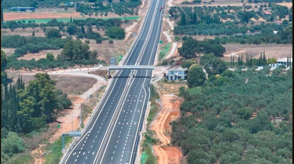 Κυκλοφοριακές ρυθμίσεις μακράς διαρκείας στο μετωπικό σταθμό διοδίων Αφιδνών λόγω ασφαλτικών εργασιών