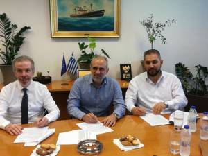 Υπεγράφη η σύμβαση παραχώρησης της λειτουργίας υδατοδρομίου στο λιμάνι Πάτρας