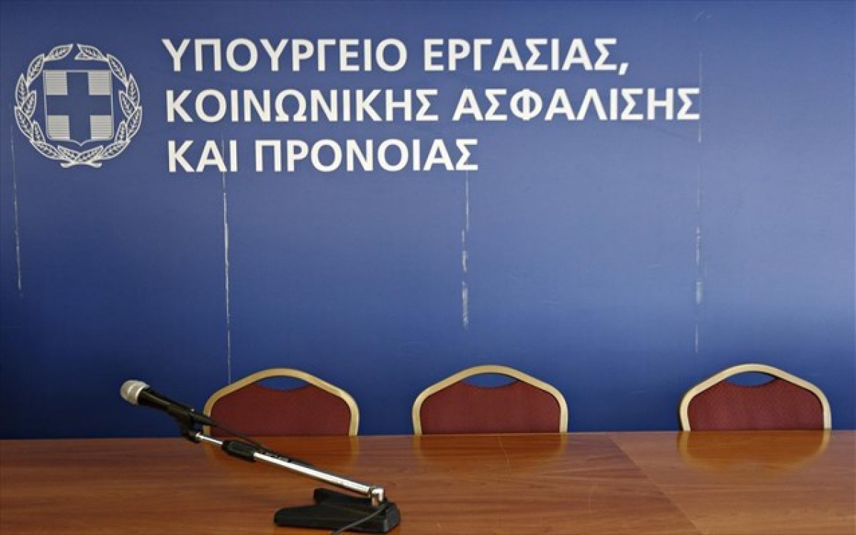 Υπ. Εργασίας: Ελάφρυνση ασφαλιστικών εισφορών σε υπερωρίες, αργίες, νυχτερινή απασχόληση