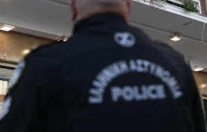 Συνελήφθη και αστυνομικός που εμπλέκεται σε κύκλωμα μαστροπείας