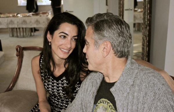Ο George Clooney δεν δέχεται τη συγγνώμη της Daily Mail
