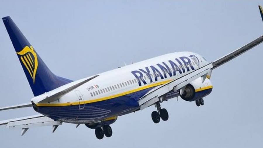 Ryanair: Πρόβλεψη για μείωση των ναύλων τη θερινή περίοδο