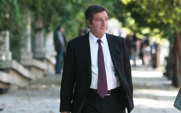 Καμίνης: Κίνητρα για ν'ανοίξουν ξανά 10 καταστήματα στη Στοά Εμπόρων