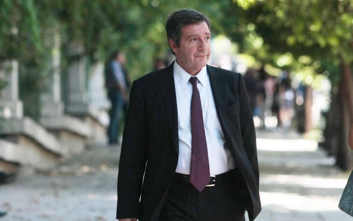 Καμίνης: Κίνητρα για ν'ανοίξουν ξανά 10 καταστήματα στη Στοά Εμπόρων