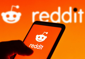 Reddit: Ράλι 47,50% στο ντεμπούτο του στη Wall Street