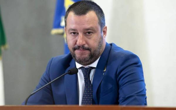 Σαλβίνι για Βαυαρία: Arrivederci Μέρκελ!