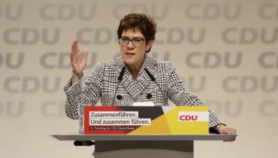 Καρενμπάουερ: Αποκλείει οποιαδήποτε συνεργασία CDU με AfD