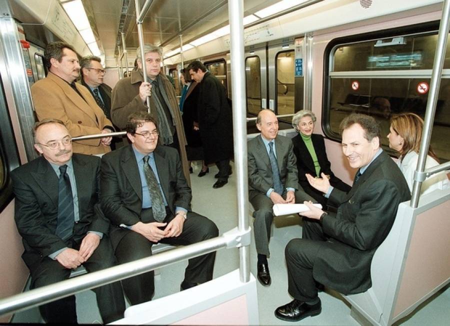 28/1 2000: Στεφανόπουλος, Σημίτης, Χριστόδουλος, εγκαινίασαν το μετρό της Αθήνας
