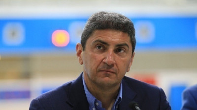 Παραίτηση της διοίκησης του ΟΠΕΚΕΠΕ έχει ζητήσει ο Αυγενάκης