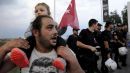 Hurriyet: 3 εκατ. πρόσφυγες στην Τουρκία ζητούν να περάσουν απέναντι