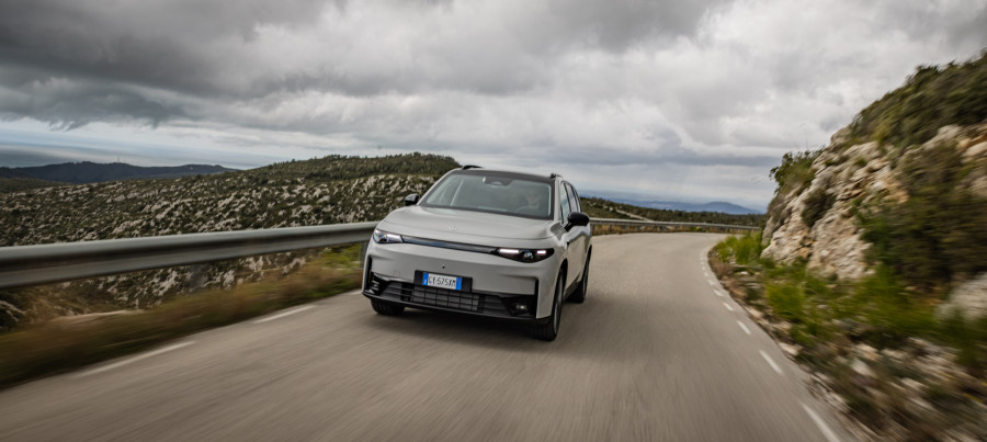 Διαθέσιμο το Leapmotor C10 REEV με αυτονομία 970 km και τιμή €38.900