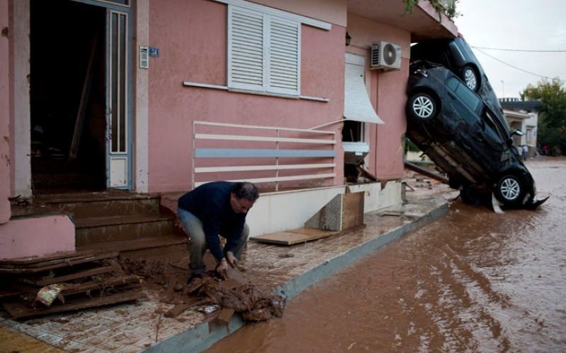 Θεομηνία στη Mάνδρα: Στους 24 νεκρούς ο τραγικός απολογισμός
