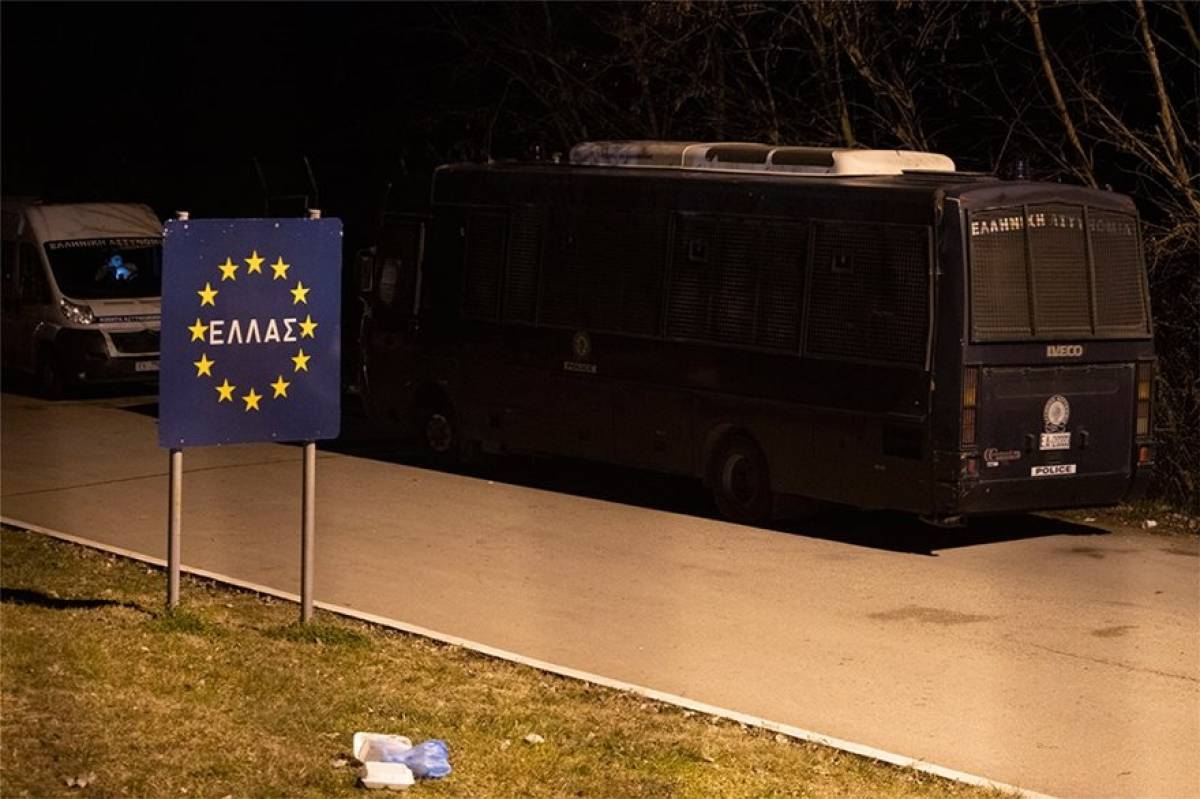 Έβρος: Δεύτερη «άγρια» νύχτα- Στεφανής: Αποτρέψαμε 9.600 παράνομες εισόδους