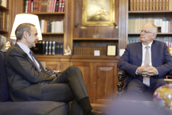 Μητσοτάκης: Χρεώνει την άνοδο του πληθωρισμού στο ράλι πετρελαίου - «Θα στηρίξουμε την κοινωνία»