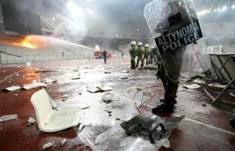 Αναβάλονται επ' αόριστον τα πρωταθλήματα ποδοσφαίρου