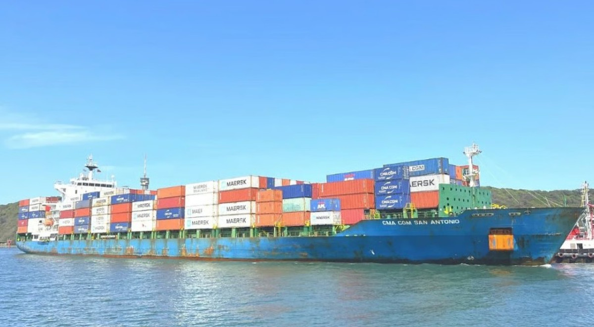 Επίθεση σε πλοίο της CMA CGM στα Στενά του Ορμούζ