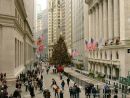 Το ισχυρό δολάριο «φρενάρει» τη Wall Street