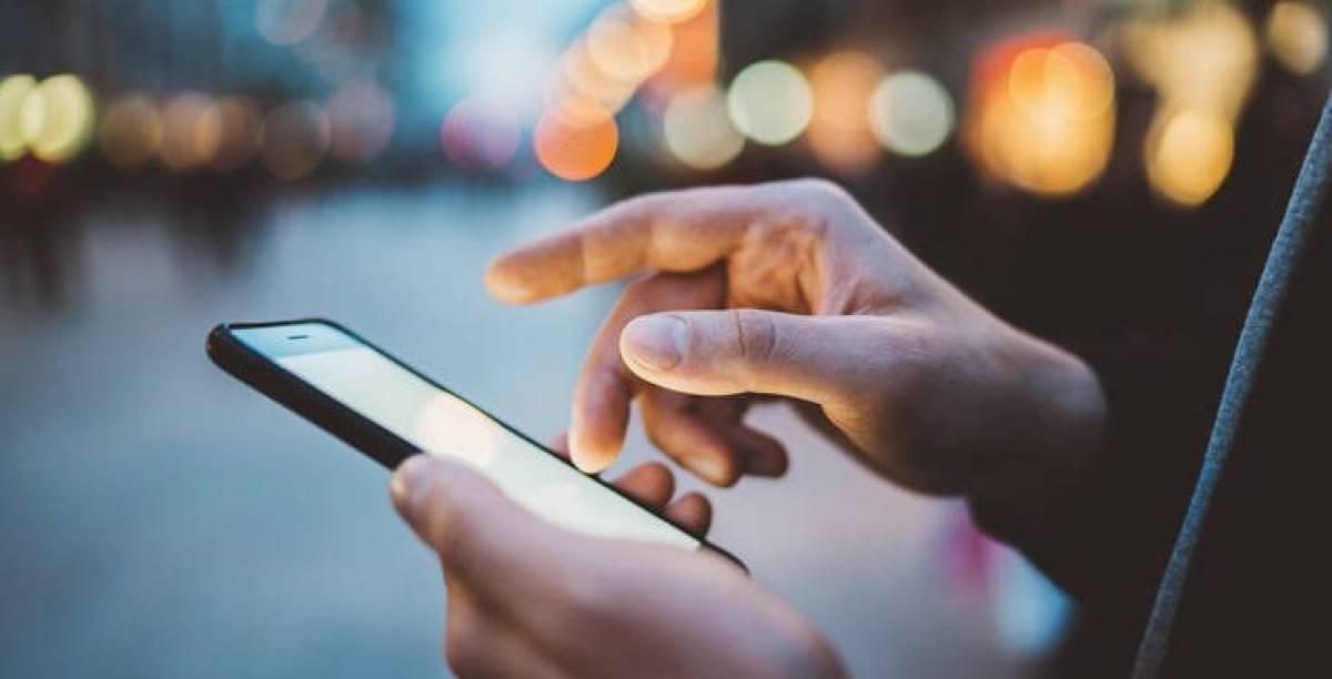 Καταργούνται τα sms στις 4 Μαΐου- Παραμένουν περιορισμοί στα ταξίδια