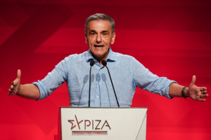 Τσακαλώτος: Πρέπει να ανακτήσουμε την αξιοπιστία μας