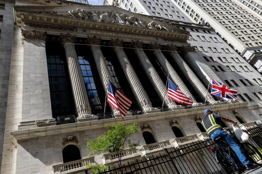 Έντονη μεταβλητότητα στη Wall Street μετά το «γκάζι» του πληθωρισμού