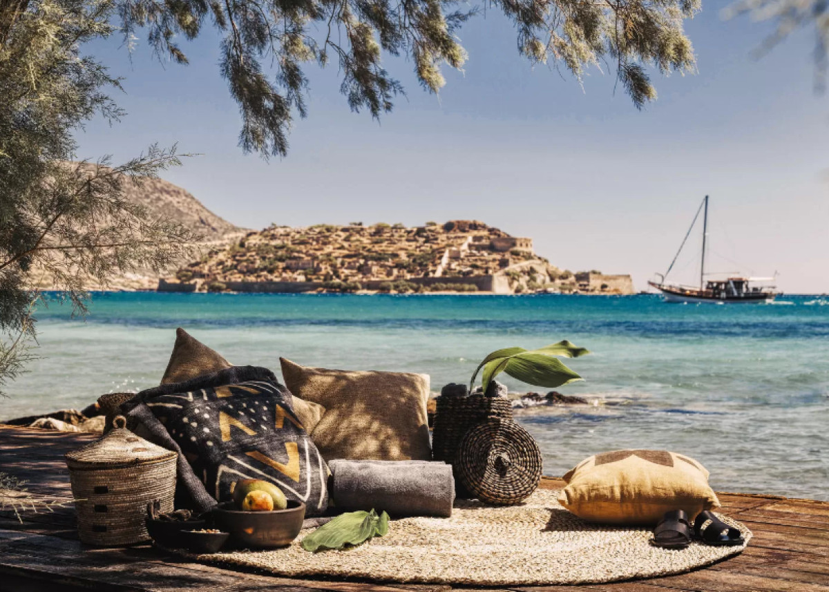 Grivalia Hospitality: Ανάπτυξη πολυτελούς κάμπινγκ (Glamping) στην Αθηναϊκή Ριβιέρα