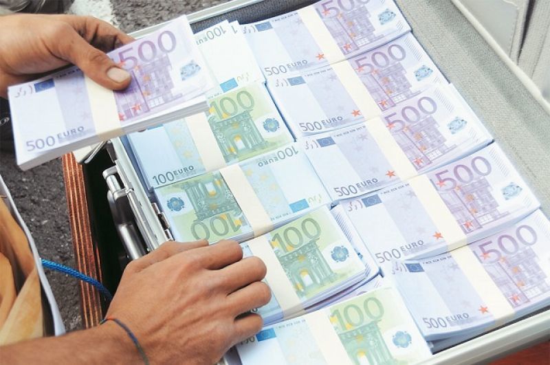 Σαφάρι για όσους έβγαλαν τα λεφτά τους στο εξωτερικό