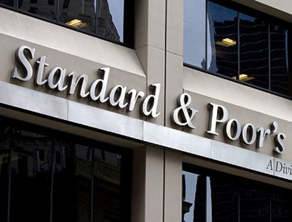 «Δε μασάει» η S&amp;P από τα μέτρα λιτότητας στην Ιταλία